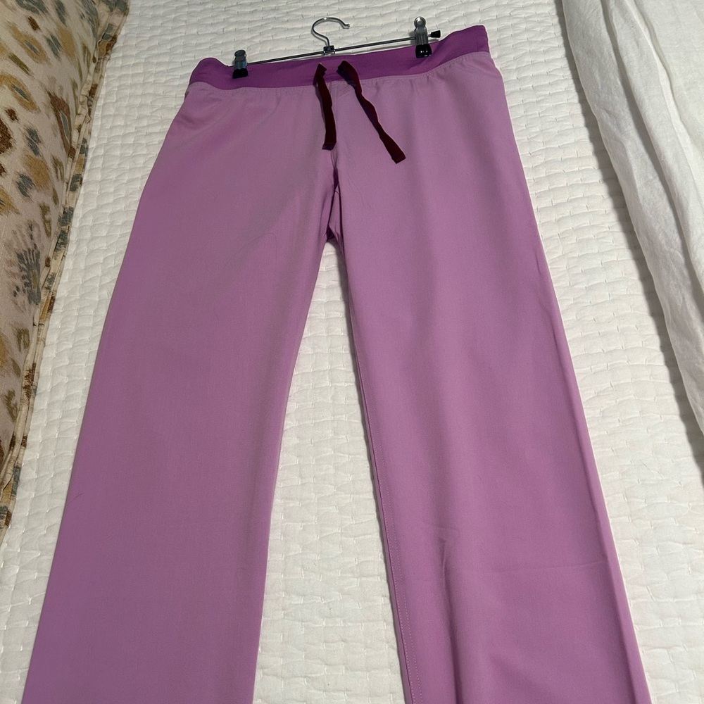 Figs Livingston basic scrubs pant- size S
